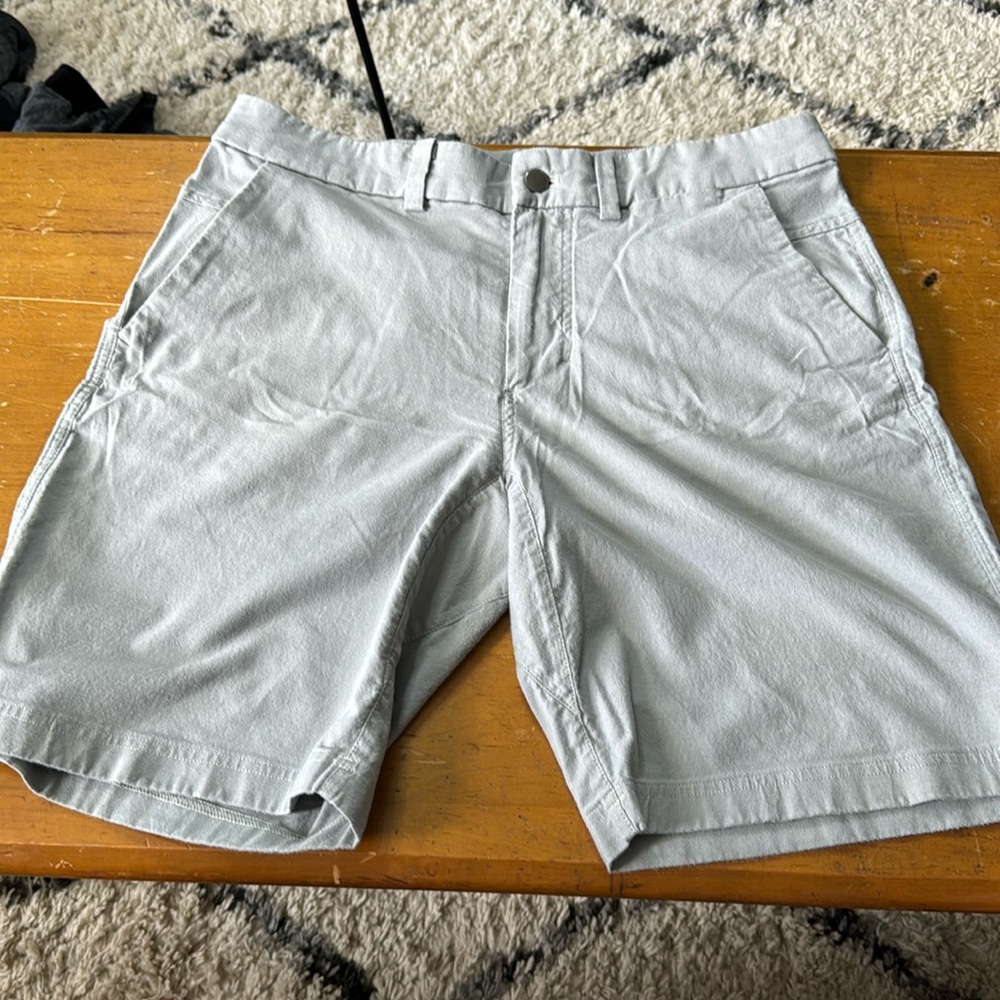 Lululemon Short (M 33)